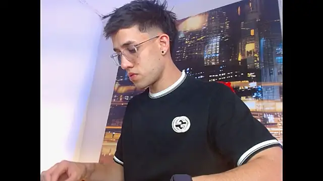 Snapshot of alexgiraldo__ chatting on March 14, 2026, 12:05 am alexgiraldo online show from March 14, 2026, 12:05 am