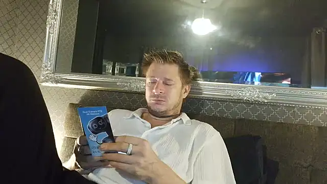 Snapshot of davenudistplaypalace chatting on November 3, 2025, 6:33 pm davenudistplaypalace online show from November 3, 2025, 6:33 pm