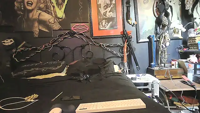 Splash Queen420 online show from January 19, 2026, 3:32 am