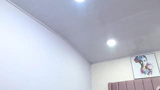 AriannaAdames online show from April 4, 2026, 12:34 pm