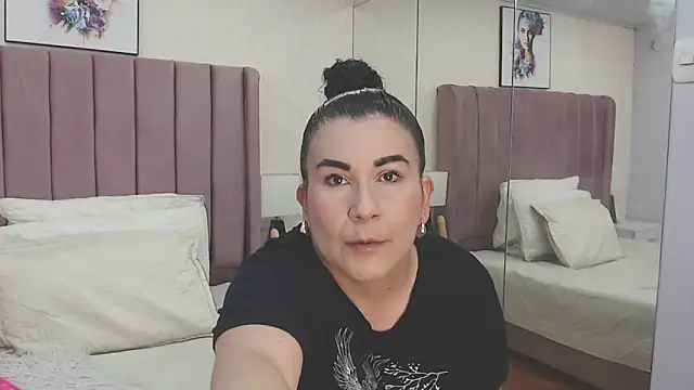 AriannaAdames online show from April 13, 2026, 12:31 pm