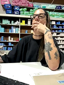 Snapshot of ferchule7 chatting on December 17, 2025, 4:23 pm ferchule7 online show from December 17, 2025, 4:23 pm