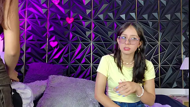Snapshot of Naughty_Couple83 chatting on April 22, 2026, 5:31 pm Naughty Couple83 online show from April 22, 2026, 5:31 pm
