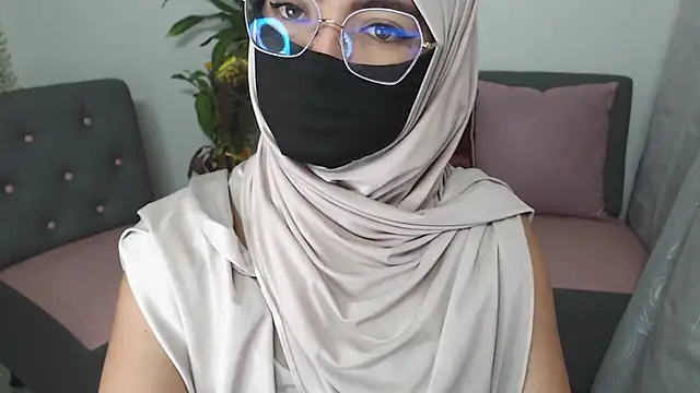 jade nassar online show from September 25, 2025, 7:53 pm