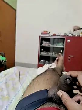 Snapshot of Jeffreythenewman chatting on November 26, 2025, 7:36 pm Jeffreythenewman online show from November 26, 2025, 7:36 pm