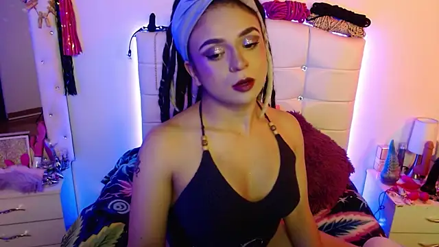 elapetitie online show from September 16, 2025, 4:13 am