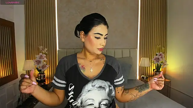 MaddyGray  online show from May 13, 2026, 7:10 pm
