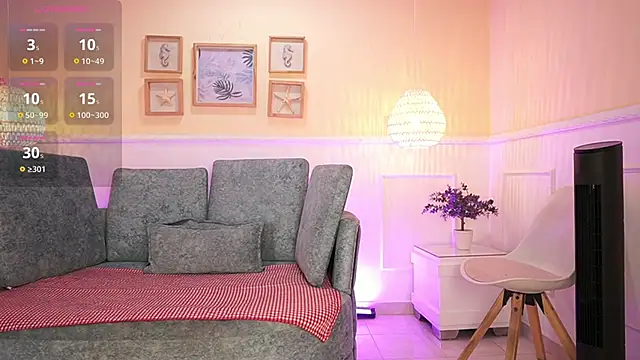 Snapshot of LoonaNyx chatting on November 14, 2025, 11:36 am LoonaNyx online show from November 14, 2025, 11:36 am