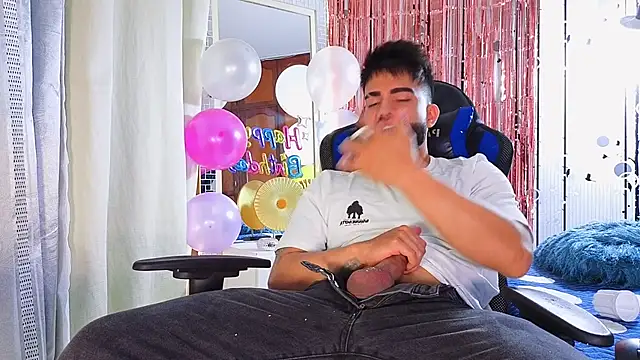 King Draven3 online show from November 12, 2025, 7:40 pm