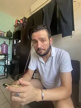 Alexitho25 online show from June 24, 2026, 9:34 pm
