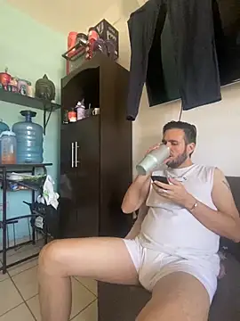 Alexitho25 online show from June 3, 2026, 7:40 pm