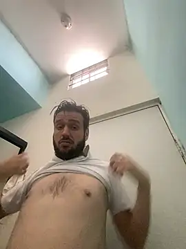 Alexitho25 online show from July 16, 2026, 9:34 pm