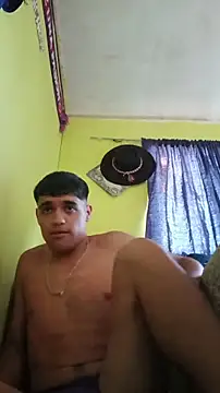 juanfritaa21 online show from March 3, 2026, 11:01 pm