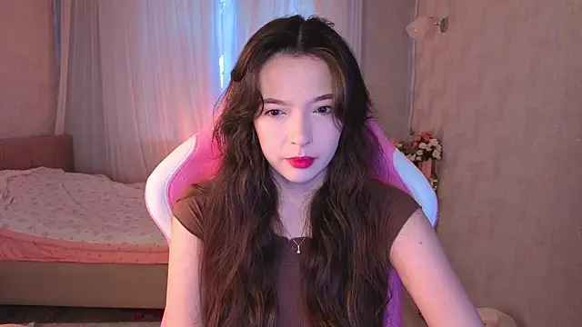 Snapshot of yuna_sunshy chatting on May 5, 2026, 1:19 am yuna sunshy online show from May 5, 2026, 1:19 am