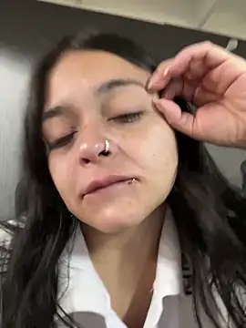 Emily Rivers  online show from February 11, 2026, 1:22 pm