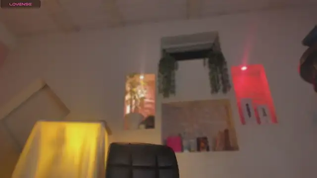 Snapshot of hanny__bunny chatting on September 21, 2025, 4:06 am hanny  bunny online show from September 21, 2025, 4:06 am