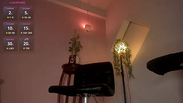 Snapshot of hanny__bunny chatting on October 18, 2025, 4:14 am hanny  bunny online show from October 18, 2025, 4:14 am