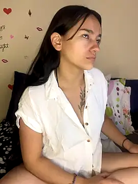 Snapshot of MiaRousexxx_ chatting on September 29, 2025, 4:01 pm MiaRousexxx online show from September 29, 2025, 4:01 pm
