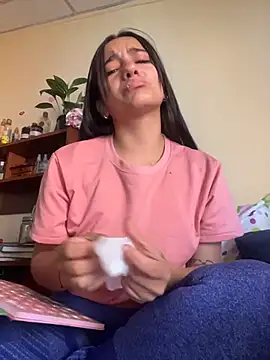 Snapshot of MiaRousexxx_ chatting on October 24, 2025, 9:14 pm MiaRousexxx online show from October 24, 2025, 9:14 pm