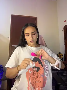 Snapshot of MiaRousexxx_ chatting on November 11, 2025, 1:33 am MiaRousexxx online show from November 11, 2025, 1:33 am