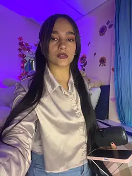 Snapshot of MiaRousexxx_ chatting on November 25, 2025, 9:48 pm MiaRousexxx online show from November 25, 2025, 9:48 pm