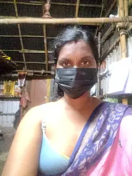 Snapshot of Tamildivya18 chatting on January 13, 2026, 4:33 pm Tamildivya18 online show from January 13, 2026, 4:33 pm