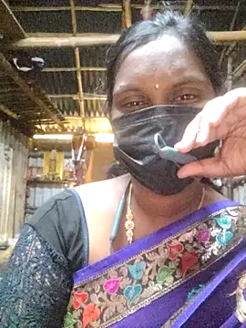 Snapshot of Tamildivya18 chatting on October 15, 2025, 6:22 am Tamildivya18 online show from October 15, 2025, 6:22 am