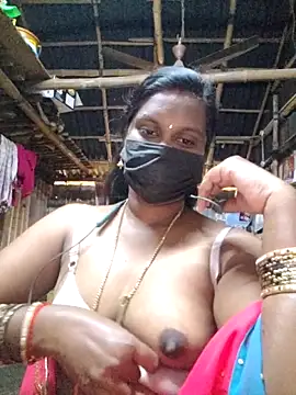 Snapshot of Tamildivya18 chatting on January 7, 2026, 3:33 am Tamildivya18 online show from January 7, 2026, 3:33 am