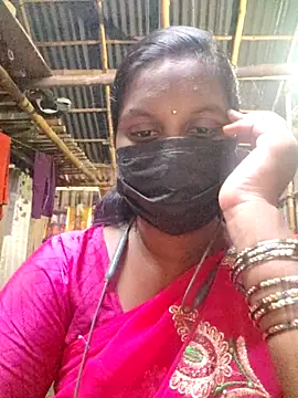 Snapshot of Tamildivya18 chatting on November 7, 2025, 4:50 am Tamildivya18 online show from November 7, 2025, 4:50 am