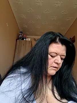 Snapshot of BlacReign chatting on November 18, 2025, 11:35 am BlacReign online show from November 18, 2025, 11:35 am