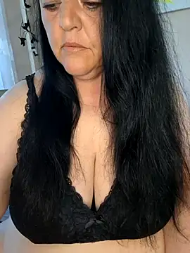 Snapshot of BlacReign chatting on May 10, 2026, 5:26 pm BlacReign online show from May 10, 2026, 5:26 pm