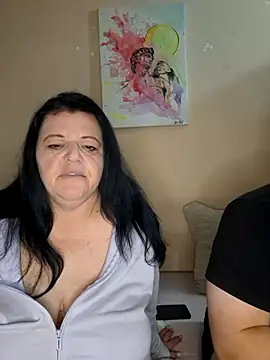 Snapshot of BlacReign chatting on November 19, 2025, 7:25 pm BlacReign online show from November 19, 2025, 7:25 pm