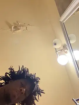 Snapshot of ThickDic28 chatting on November 15, 2025, 7:56 am ThickDic28 online show from November 15, 2025, 7:56 am