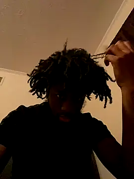 Snapshot of ThickDic28 chatting on October 28, 2025, 2:12 am ThickDic28 online show from October 28, 2025, 2:12 am