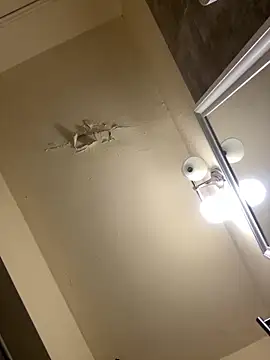 Snapshot of ThickDic28 chatting on November 10, 2025, 6:40 am ThickDic28 online show from November 10, 2025, 6:40 am