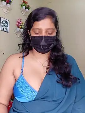 Snapshot of Rose-luckey chatting on July 30, 2026, 7:02 pm Rose-luckey online show from July 30, 2026, 7:02 pm