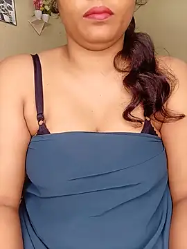 Snapshot of Rose-luckey chatting on July 26, 2026, 1:29 pm Rose-luckey online show from July 26, 2026, 1:29 pm