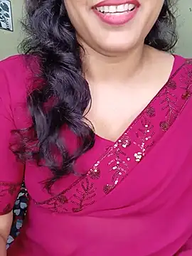Snapshot of Rose-luckey chatting on July 23, 2026, 1:19 pm Rose-luckey online show from July 23, 2026, 1:19 pm