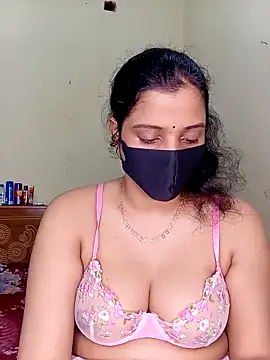 Snapshot of Rose-luckey chatting on November 14, 2025, 6:00 pm Rose-luckey online show from November 14, 2025, 6:00 pm