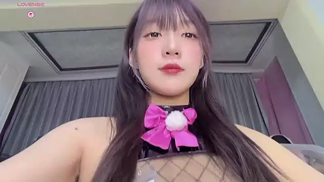 Snapshot of Yaya--728 chatting on March 3, 2026, 12:01 pm Yaya--728 online show from March 3, 2026, 12:01 pm