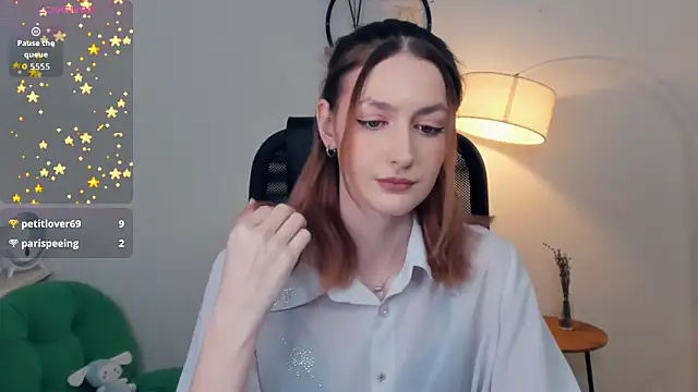 Snapshot of EasterBlink chatting on January 14, 2026, 11:14 am EasterBlink online show from January 14, 2026, 11:14 am