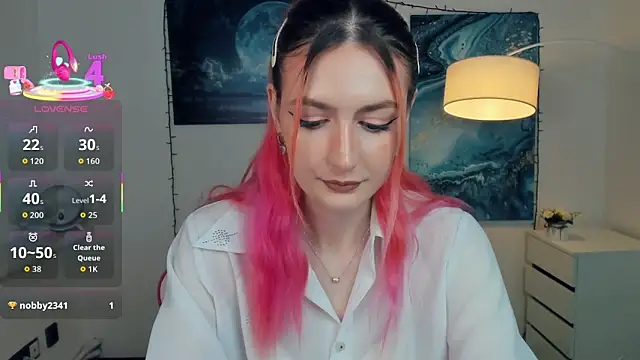 Snapshot of EasterBlink chatting on November 2, 2025, 11:15 am EasterBlink online show from November 2, 2025, 11:15 am