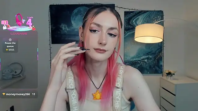 Snapshot of EasterBlink chatting on October 30, 2025, 10:57 am EasterBlink online show from October 30, 2025, 10:57 am