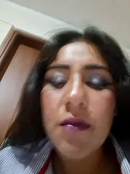 Snapshot of CAROLINE__07 chatting on November 13, 2025, 4:55 pm CAROLINE 07 online show from November 13, 2025, 4:55 pm