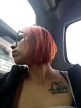 Zoe73  online show from November 12, 2025, 7:07 pm