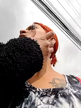 Zoe73  online show from November 5, 2025, 7:17 pm