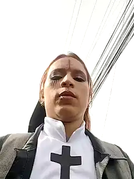 Zoe73  online show from October 31, 2025, 8:05 pm