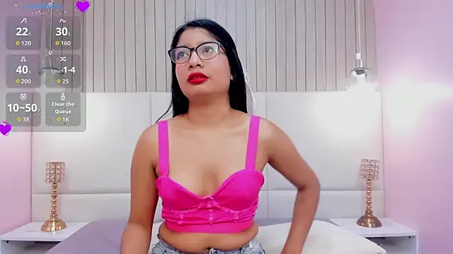 MelanyWayne  online show from June 10, 2026, 11:55 am