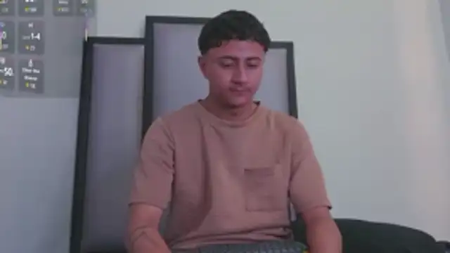  Leohot  online show from March 24, 2026, 11:05 pm