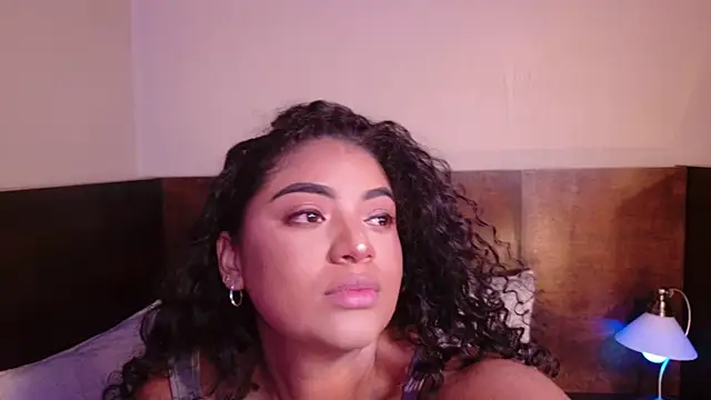 Snapshot of Carly_Monroe_ chatting on October 25, 2025, 10:10 pm Carly Monroe online show from October 25, 2025, 10:10 pm